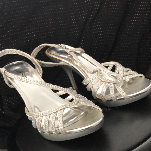 Dress high heels - Picture 1 of 1